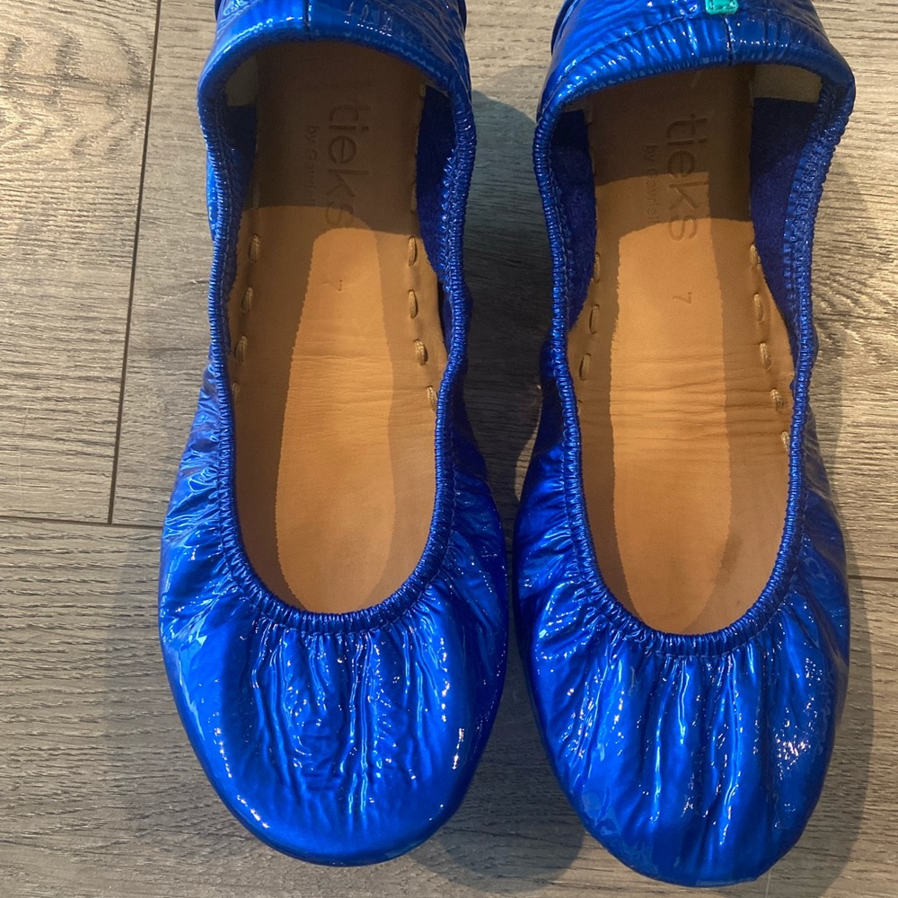 Tieks Size 7 Sapphire Patent